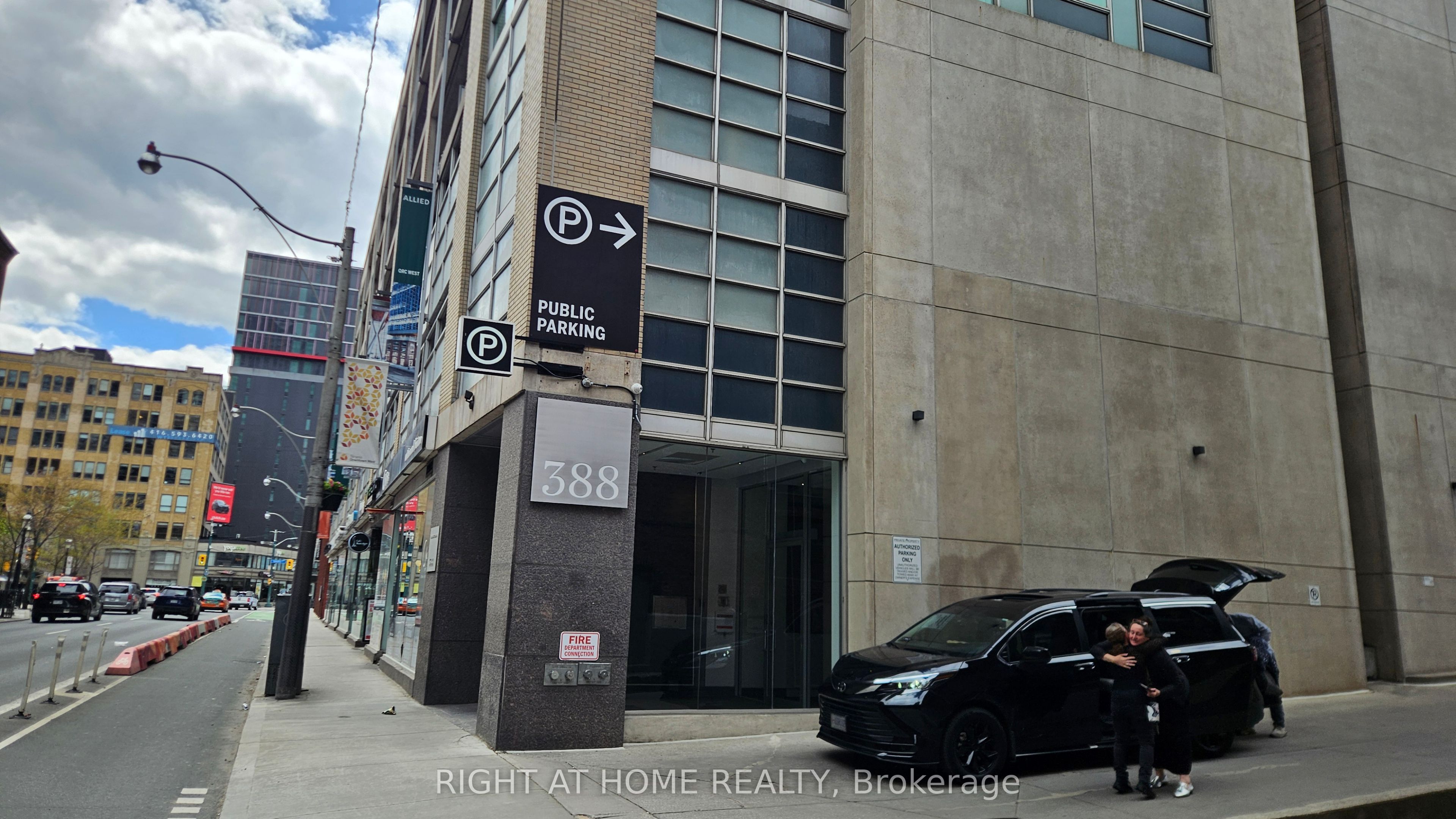 910-388 Richmond Avenue W, Toronto, ON, M5V 3P1