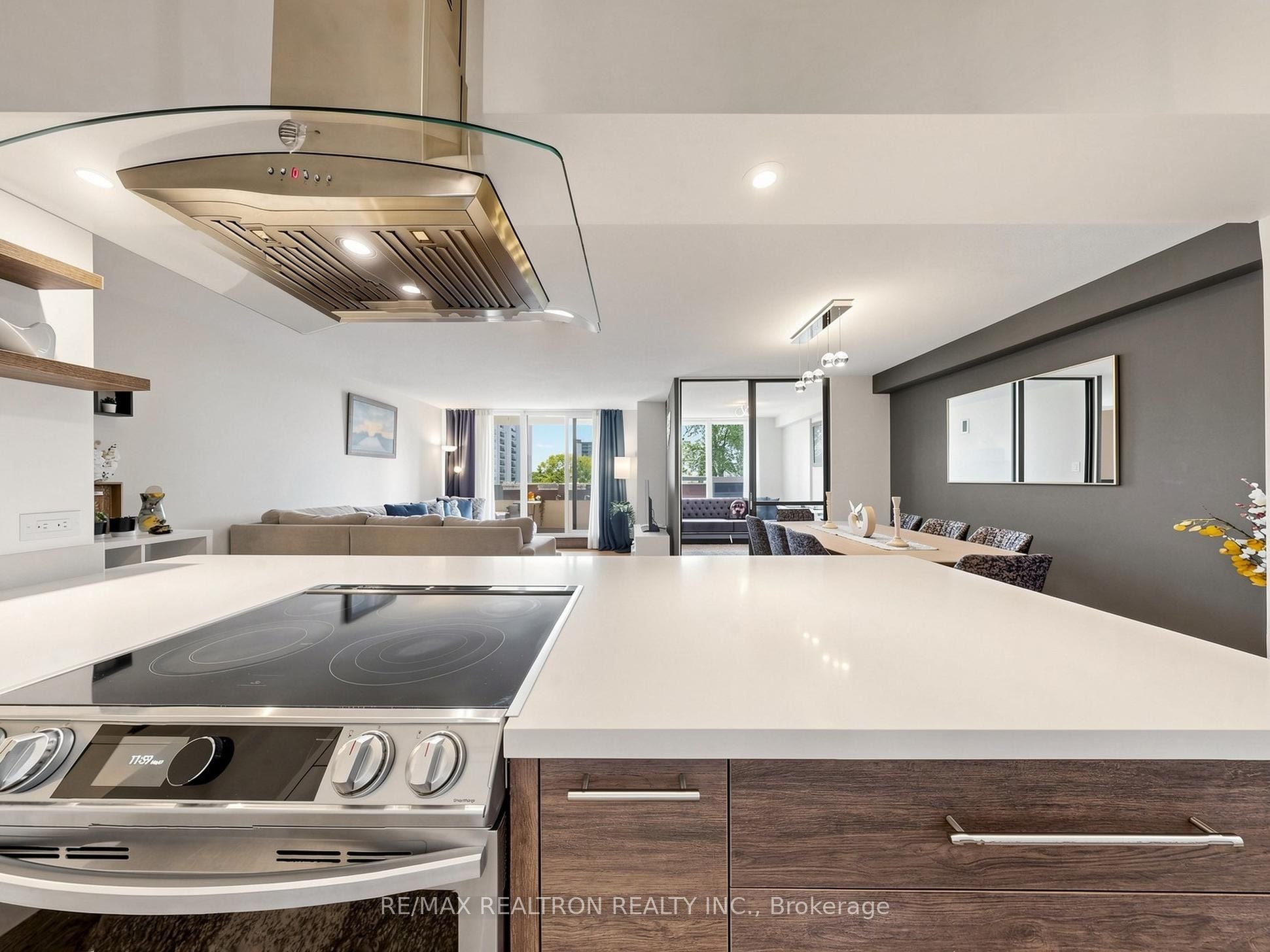 Additional image 4 of 402-100 Canyon Avenue, Toronto, ON, M3H 5T9