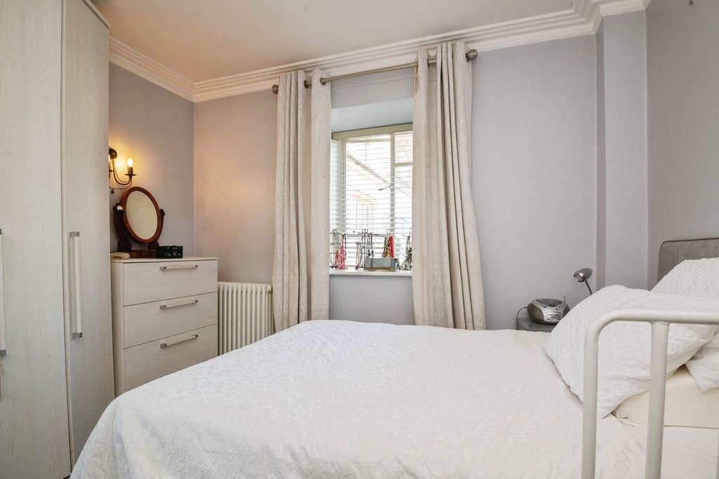 Additional image 12 of 2 bed maisonette for saleThe Manor, Talygarn, Pontyclun CF72