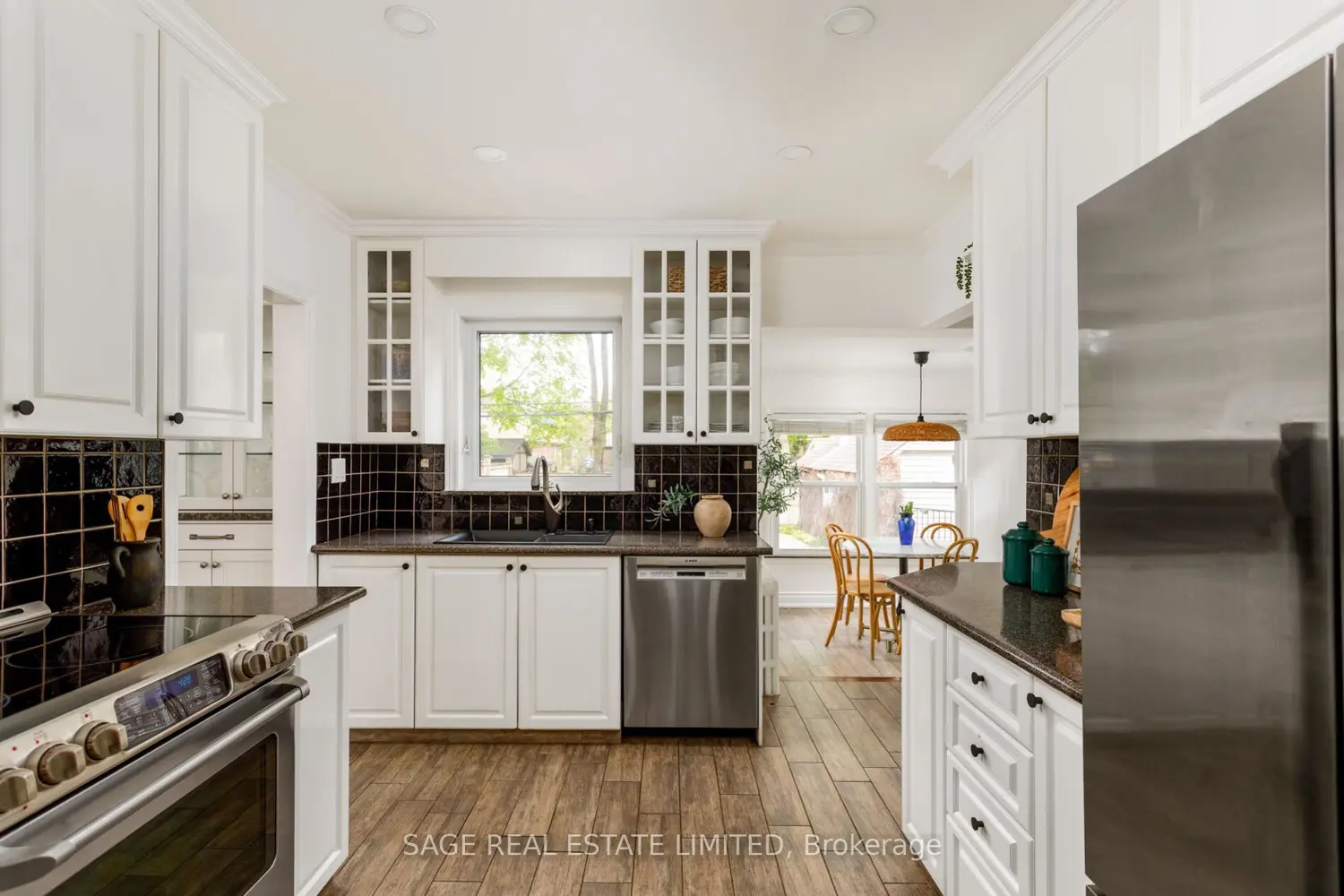 25 Cliveden Avenue photo 4