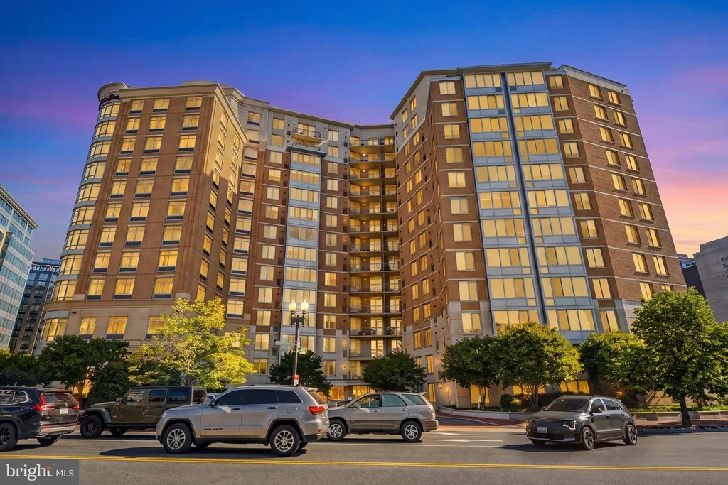 555 Massachusetts Avenue NW Unit 1302, Washington, DC 20001