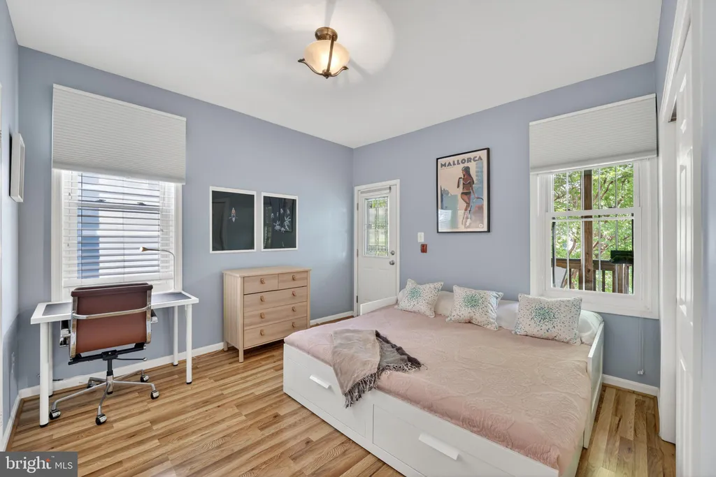 Additional image 21 of 719 5th Street NE Unit 3, Washington, DC 20002