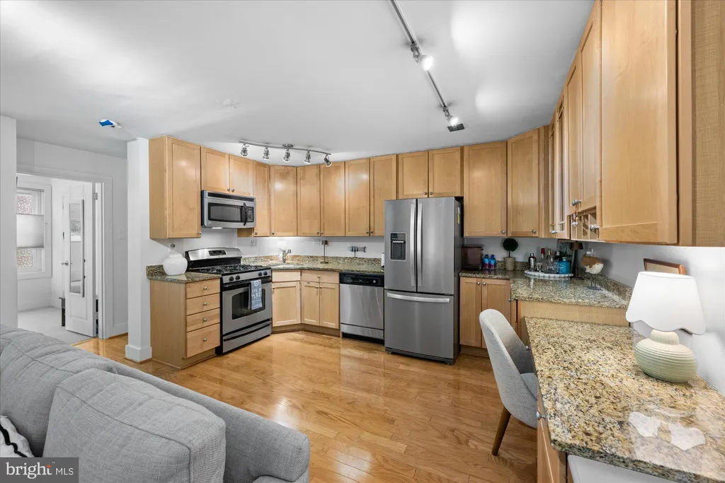 Additional image 8 of 4840 Macarthur Boulevard NW Unit 402, Washington, DC 20007