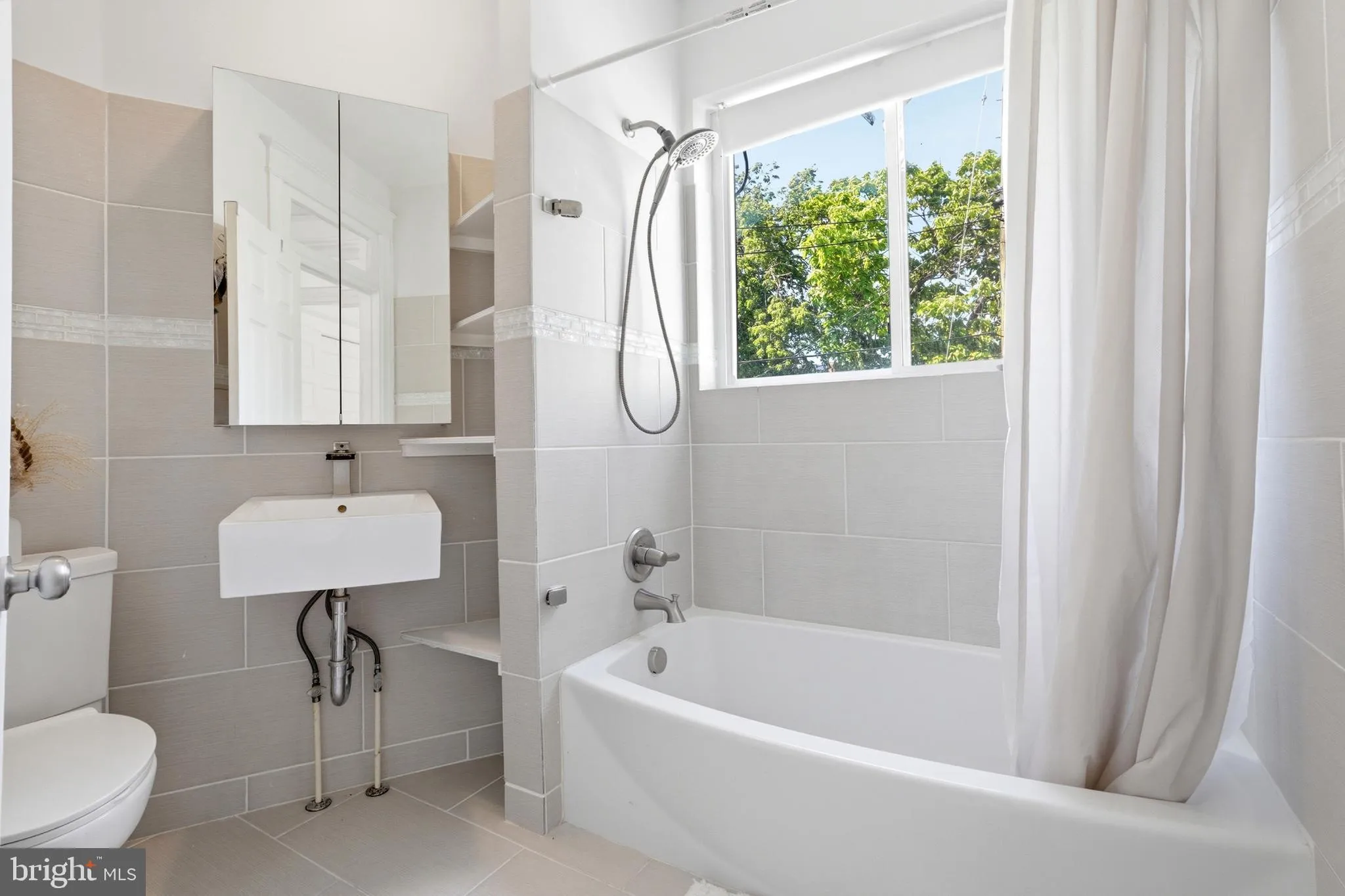 Additional image 82 of 517 Taylor Street NW, Washington, DC 20011