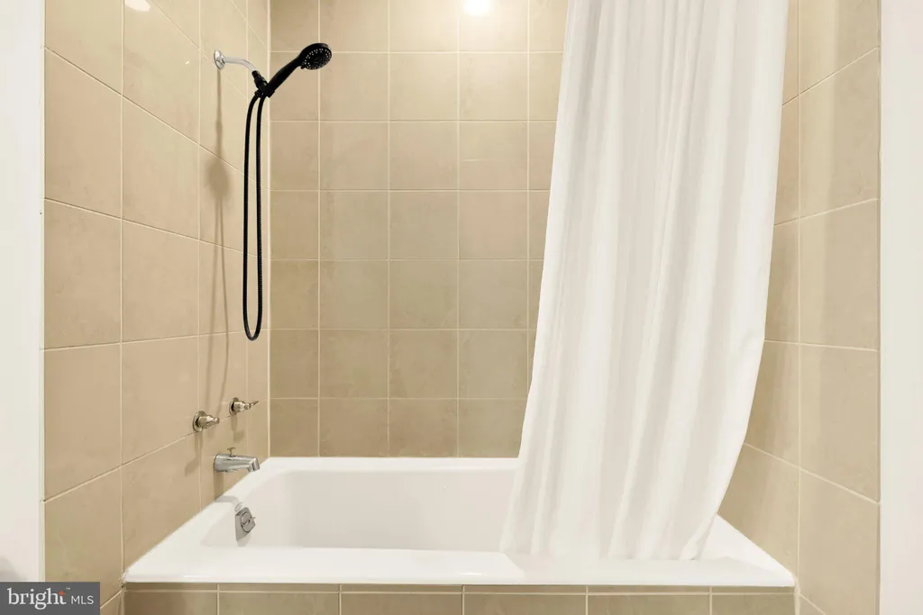 Additional image 11 of 675 E St NW Unit 350, Washington, DC 20004