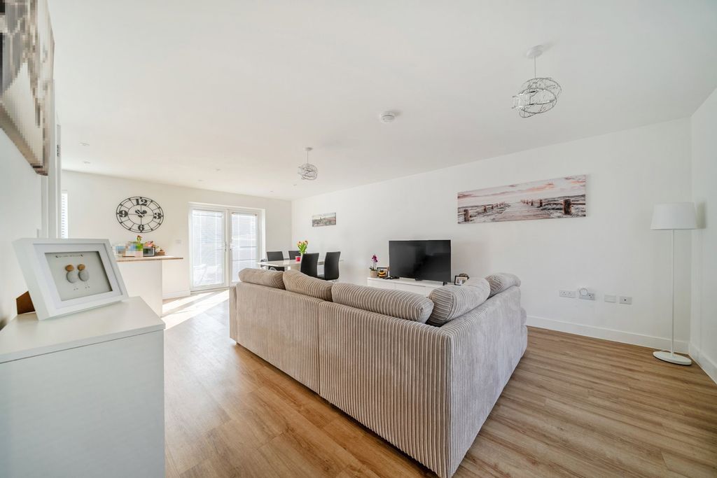 Additional image 2 of 2 bed end terrace house for saleHoo Farm Way, Minster, Ramsgate CT12