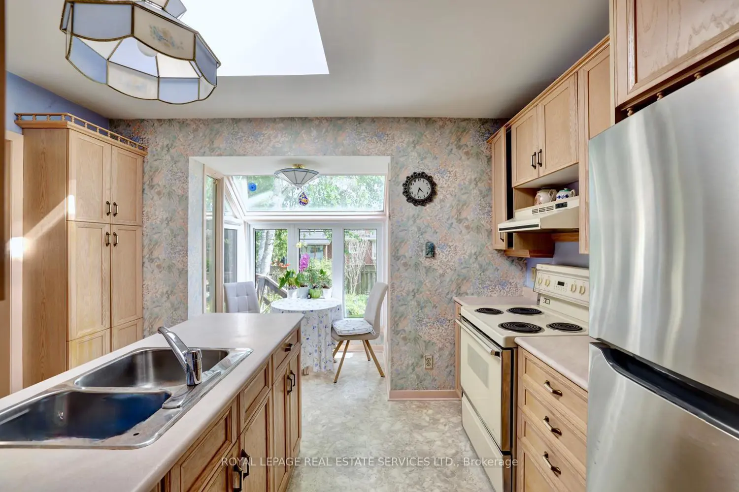 109 Chapman Road photo 2