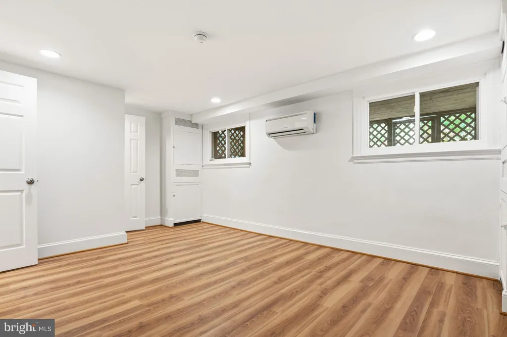 Additional image 21 of 2442 39th Street NW, Washington, DC 20007