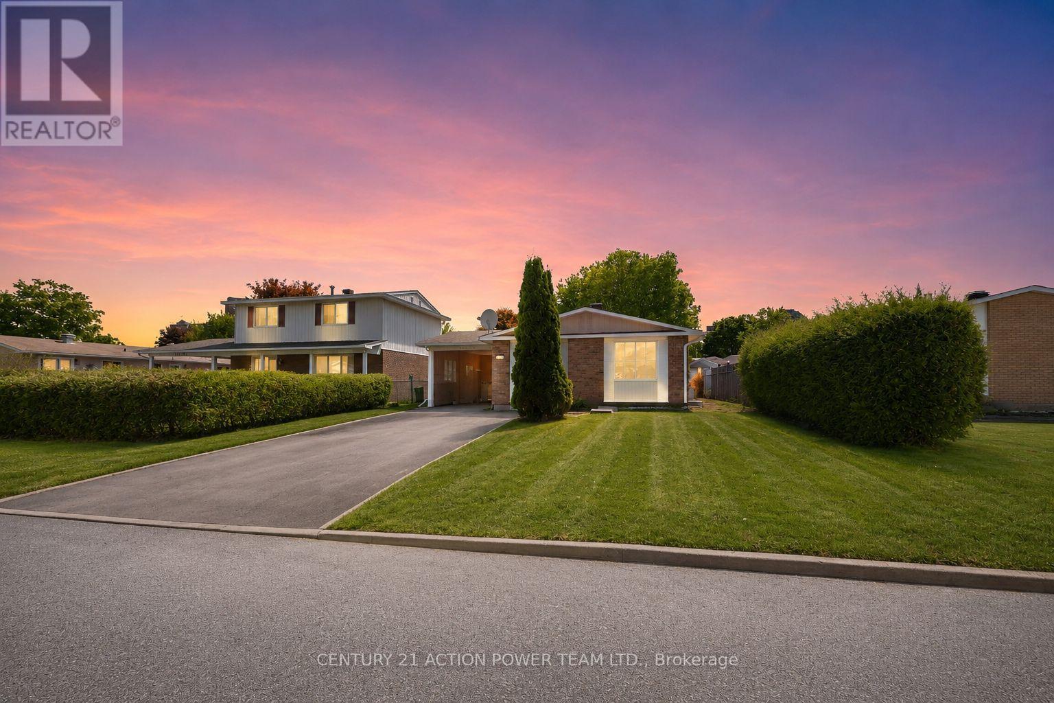 A - 2178 ERINBROOK CRESCENT