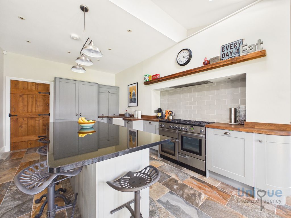 3 bed semi-detached house for saleSingleton Road, Weeton PR4 photo 2