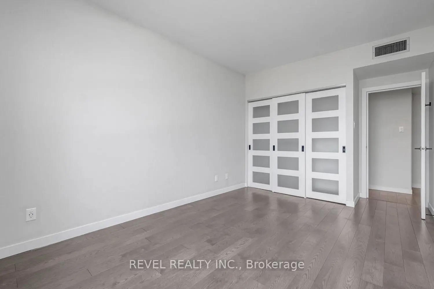 Additional image 9 of 556 Laurier Avenue 2101
