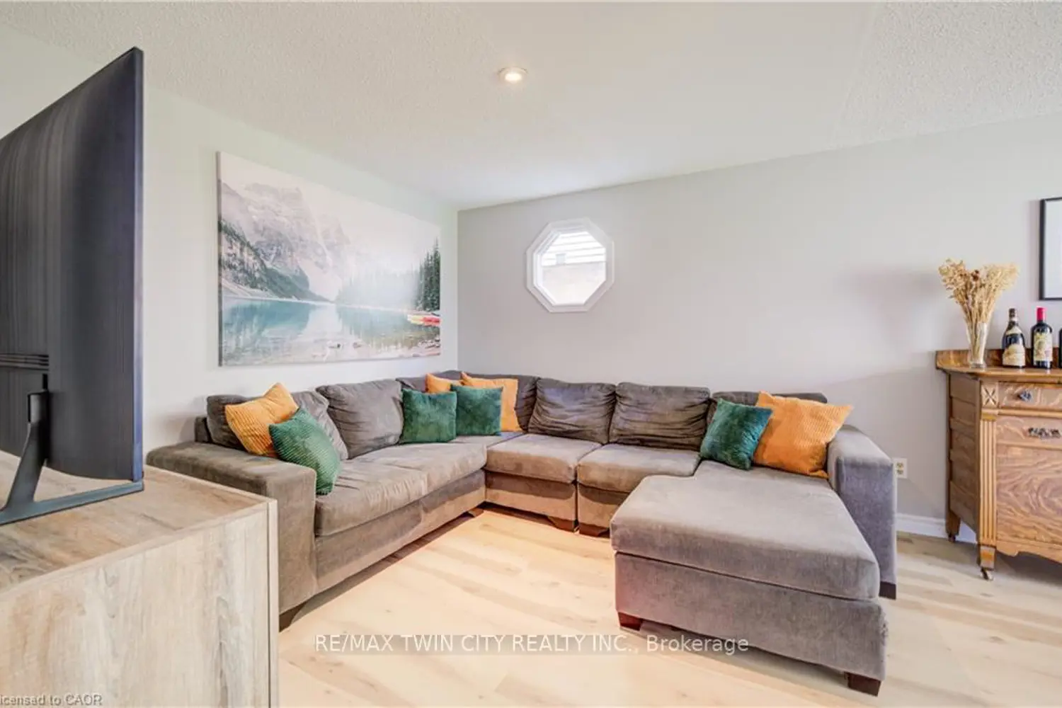 Additional image 7 of 35 Camrose Court