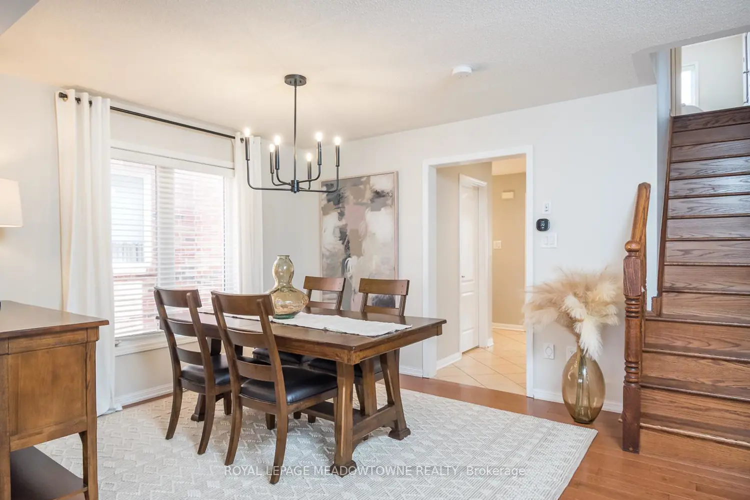 439 Pozbou Crescent photo 5