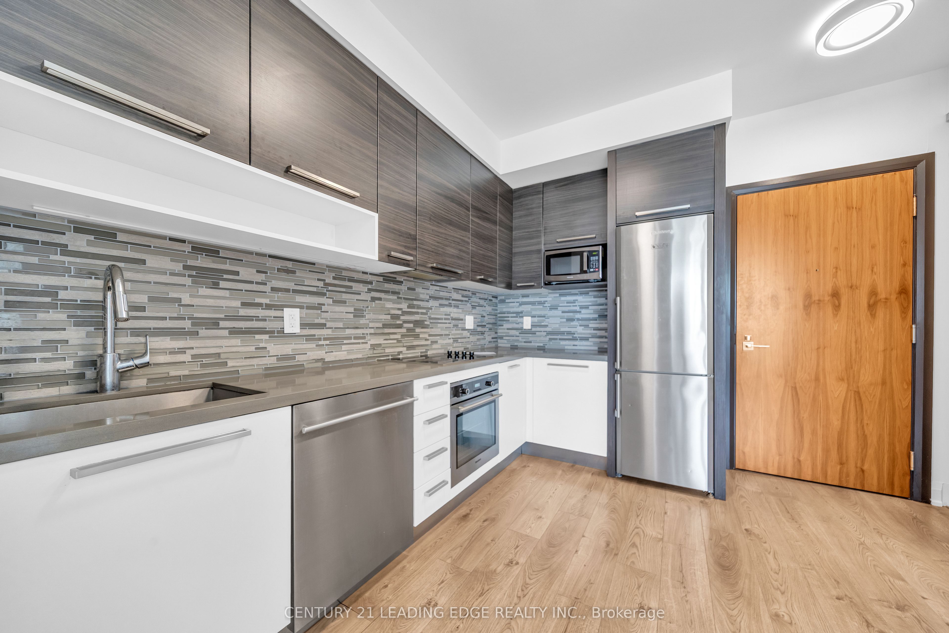 Additional image 3 of 2608-36 Park Lawn Road, Toronto, ON, M8Y 3H8
