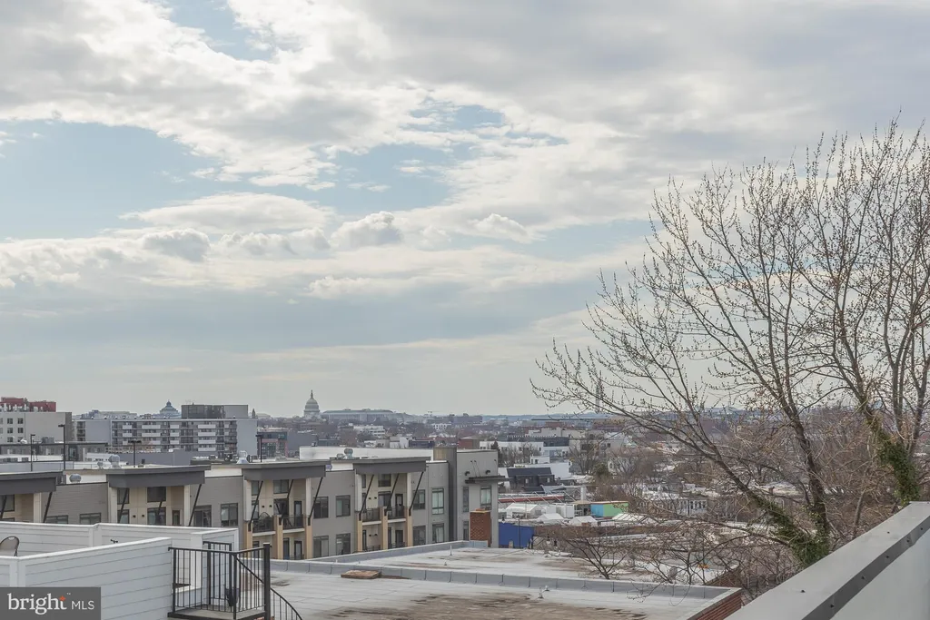 1012 17th Place NE Unit SEVEN, Washington, DC 20002