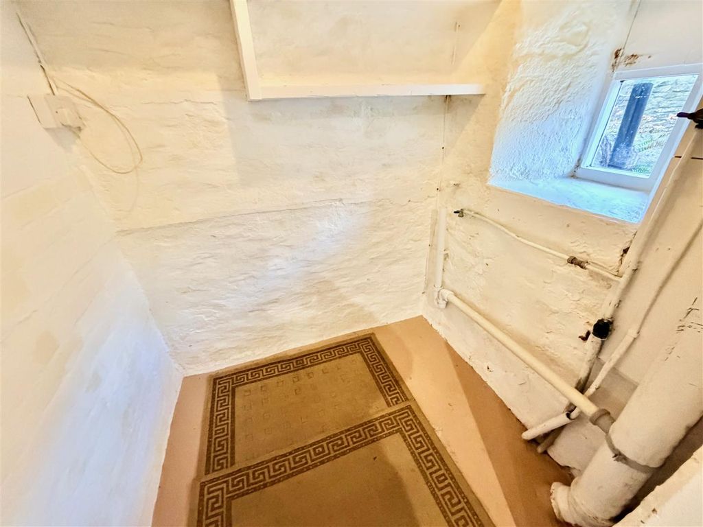 Additional image 9 of 6 bed cottage for saleOreston, Plymouth PL9