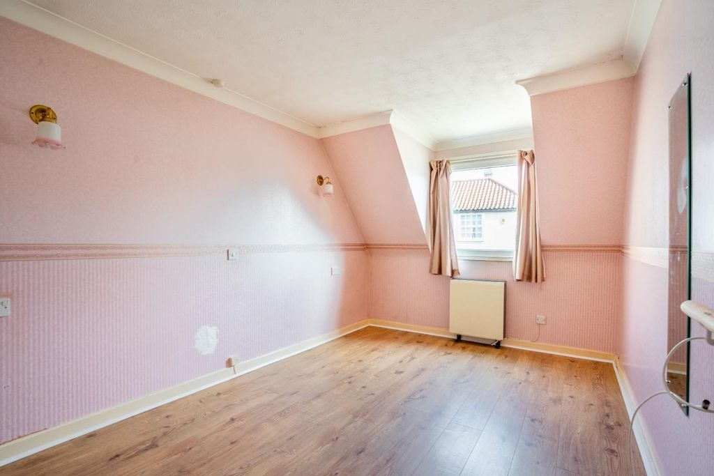 Additional image 6 of 1 bed flat for saleFront Street, Acomb, York YO24