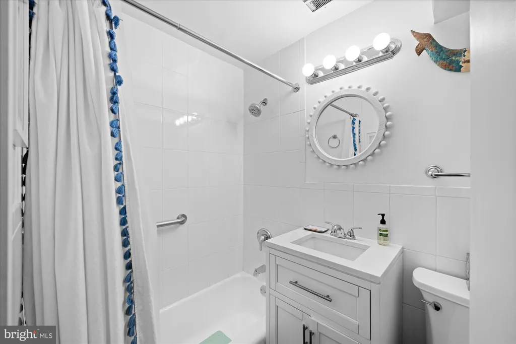 Additional image 14 of 4840 Macarthur Boulevard NW Unit 402, Washington, DC 20007