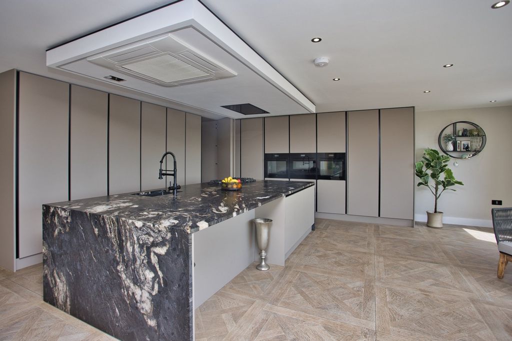 Additional image 2 of 4 bed detached house for saleMonkton Road, Minster, Ramsgate, Kent CT12