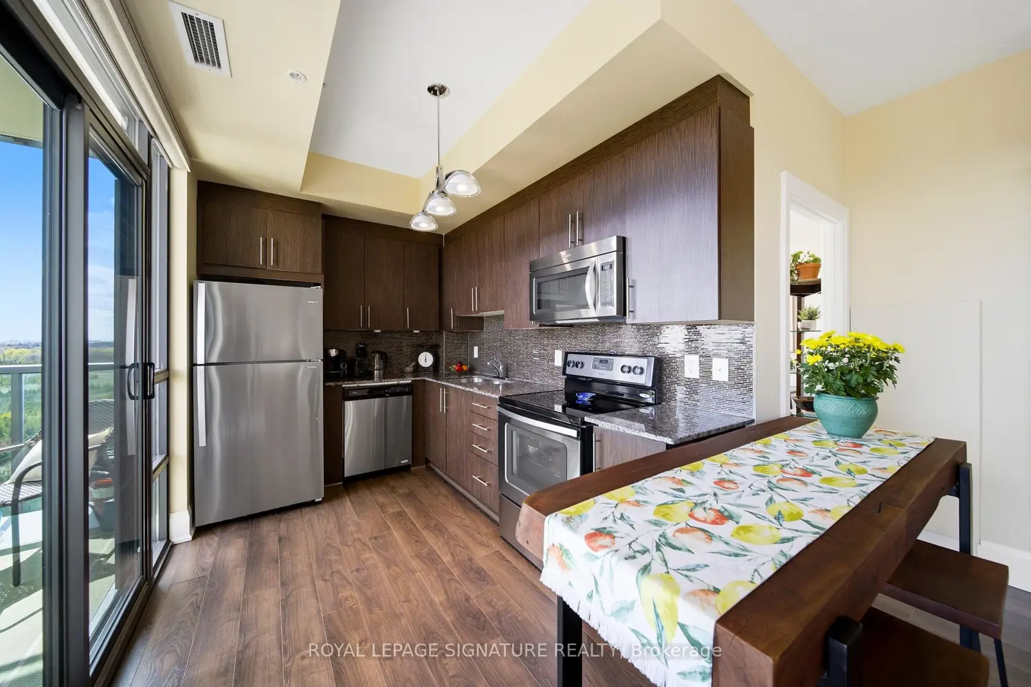 Additional image 12 of 45 Yorkland Boulevard 806