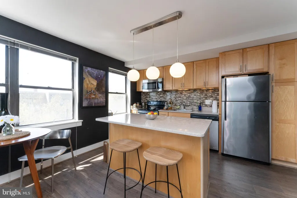Additional image 7 of 212 Oakwood Street SE Unit 322, Washington, DC 20032