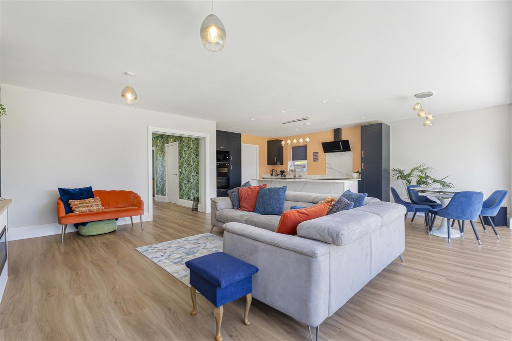 Additional image 3 of 4 bed detached house for saleWhite Hill Road, Meopham, Gravesend DA13