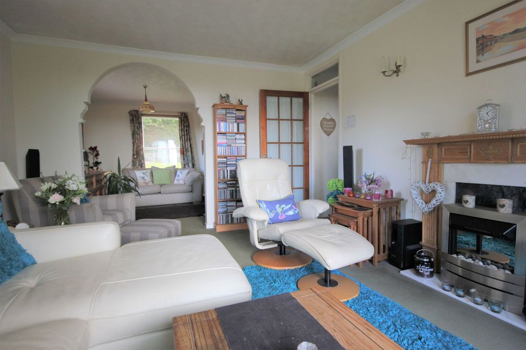 Additional image 5 of 2 bed flat for saleGraham Road, Malvern, Worcestershire WR14