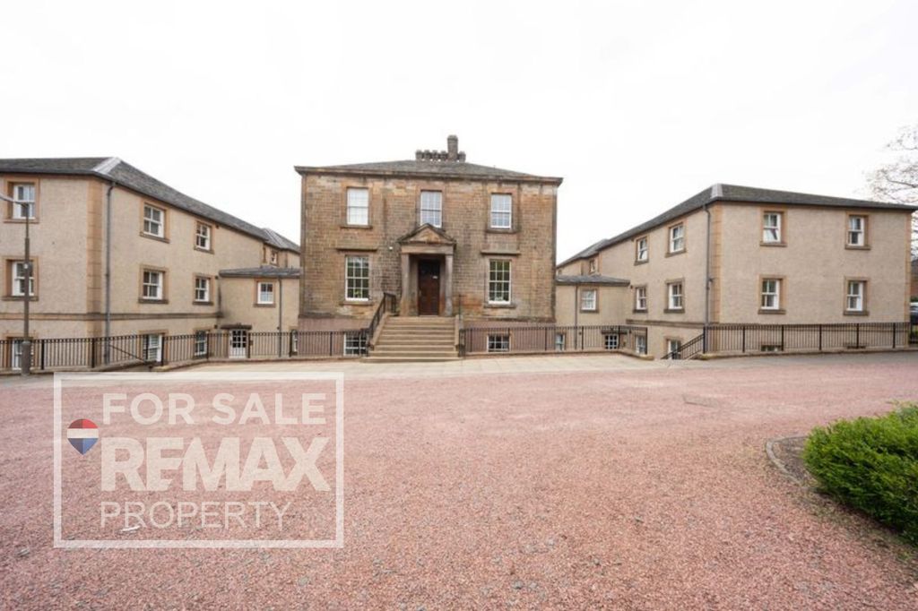 2 bed flat for saleKnightsridge House Watson Green, Livingston EH54