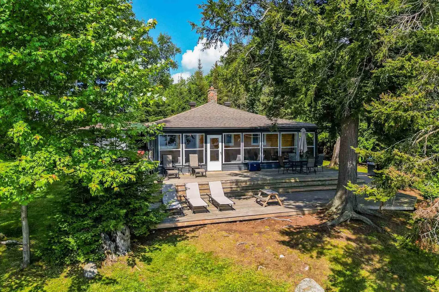 Additional image 15 of 71 Northwoods Drive Island