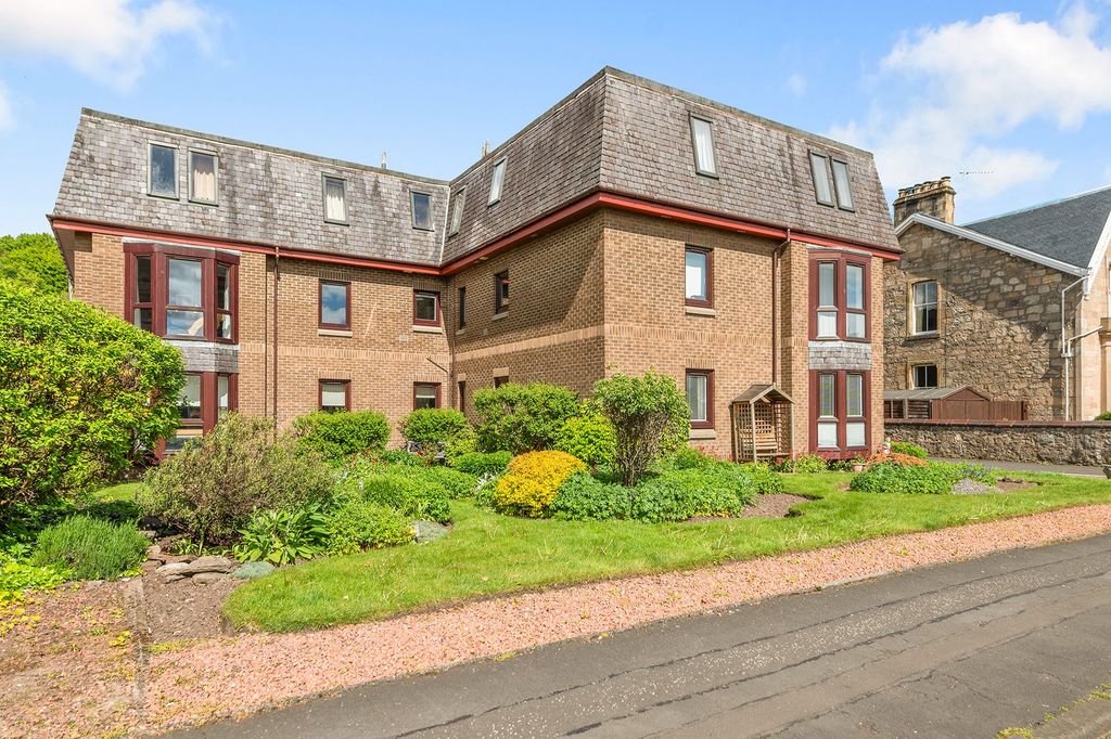 3 bed flat for saleCarmichael Court, Bridge Of Allan FK9