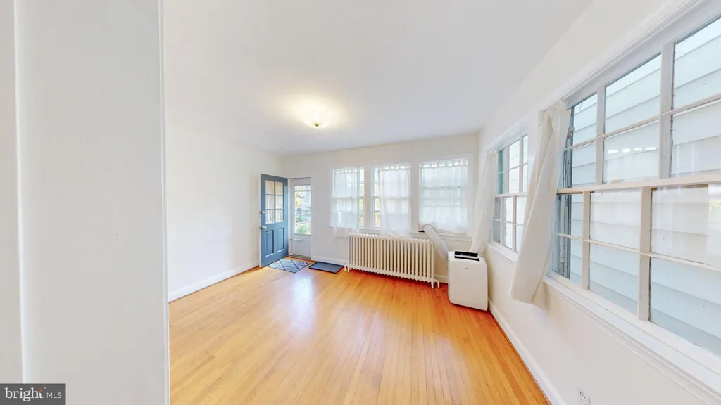 Additional image 3 of 3552 T Street NW, Washington, DC 20007