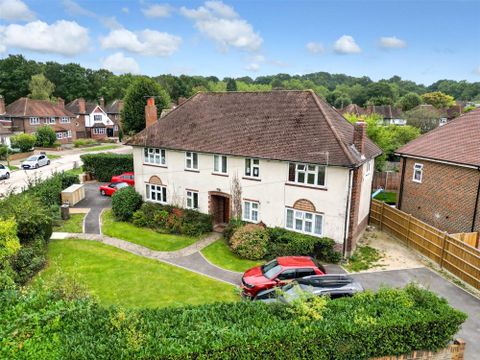 Claygate Lane, Esher KT10
