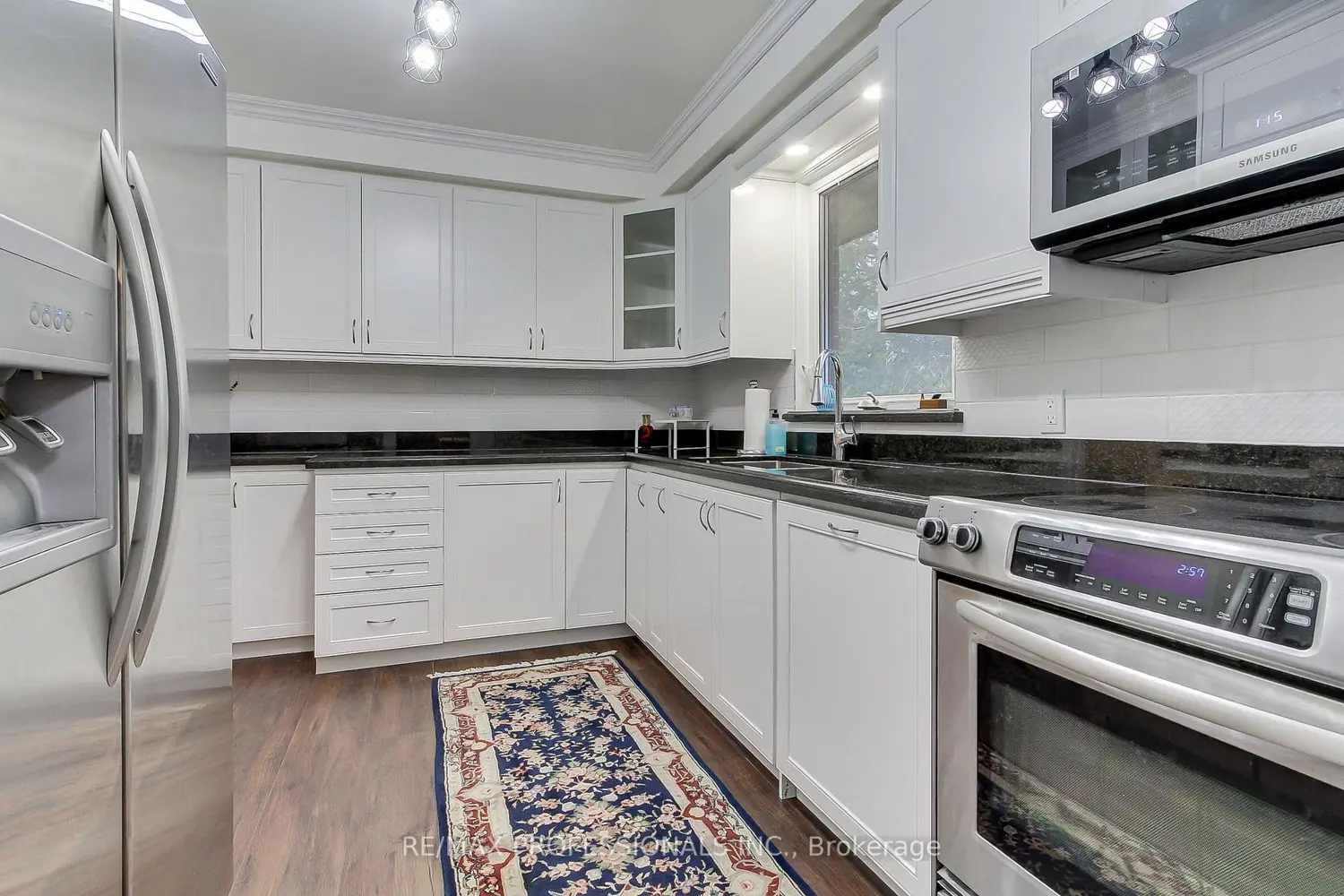 40 Cowley Avenue photo 4