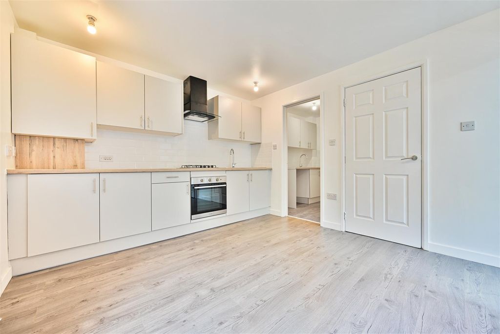 Additional image 7 of 3 bed flat for saleClydesdale Court, Motherwell ML1