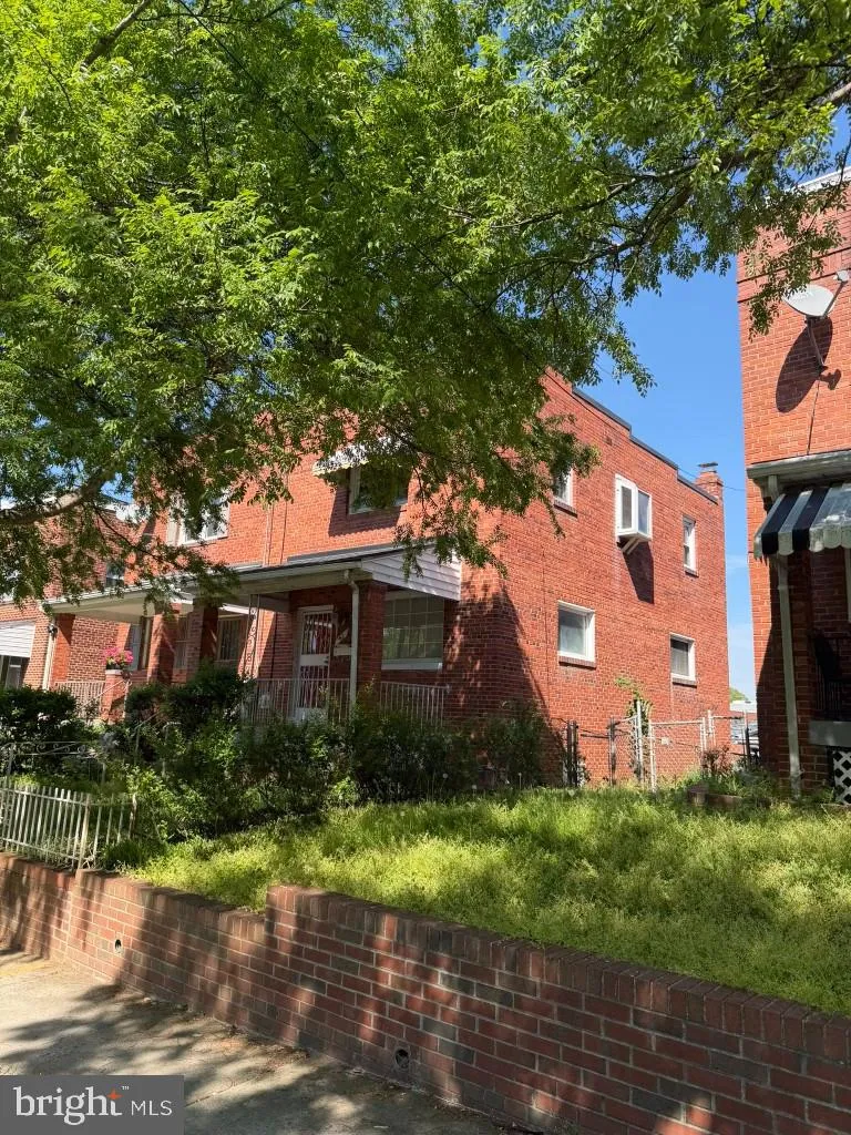 Additional image 10 of 42 54th Street SE, Washington, DC 20019