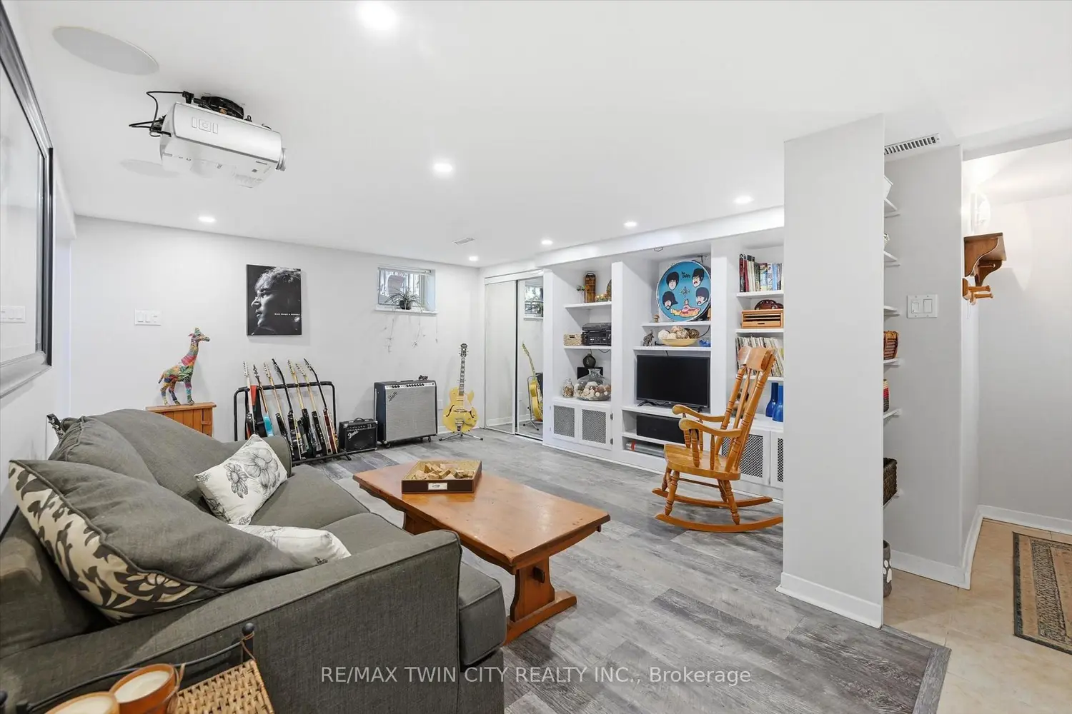 Additional image 13 of 8 Delrex Boulevard
