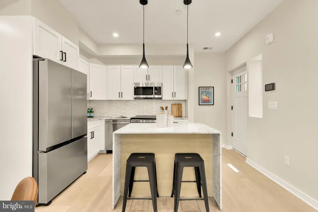 Additional image 17 of 2610 41st Street NW Unit 1, Washington, DC 20007