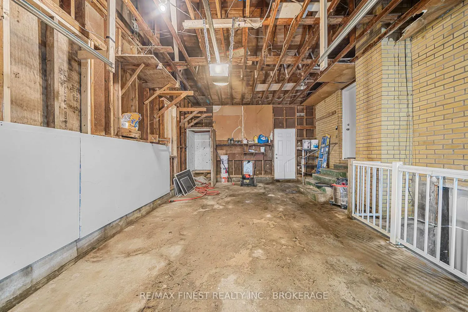 Additional image 18 of 320 Academy Street