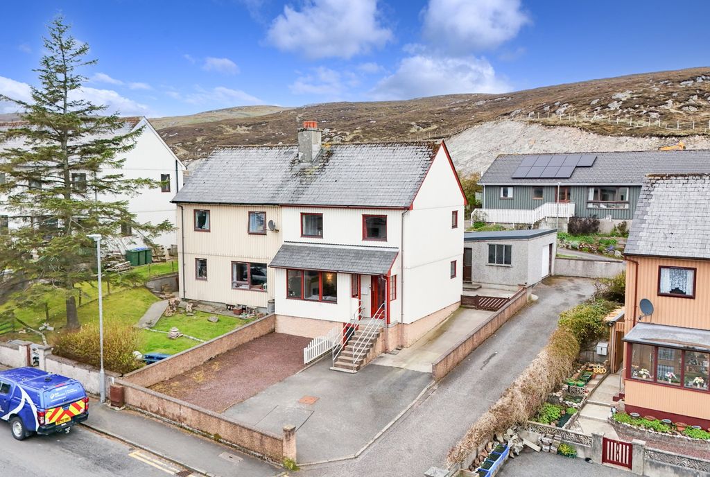 3 bed semi-detached house for sale36 Bruce Crescent, Lerwick, Shetland ZE1