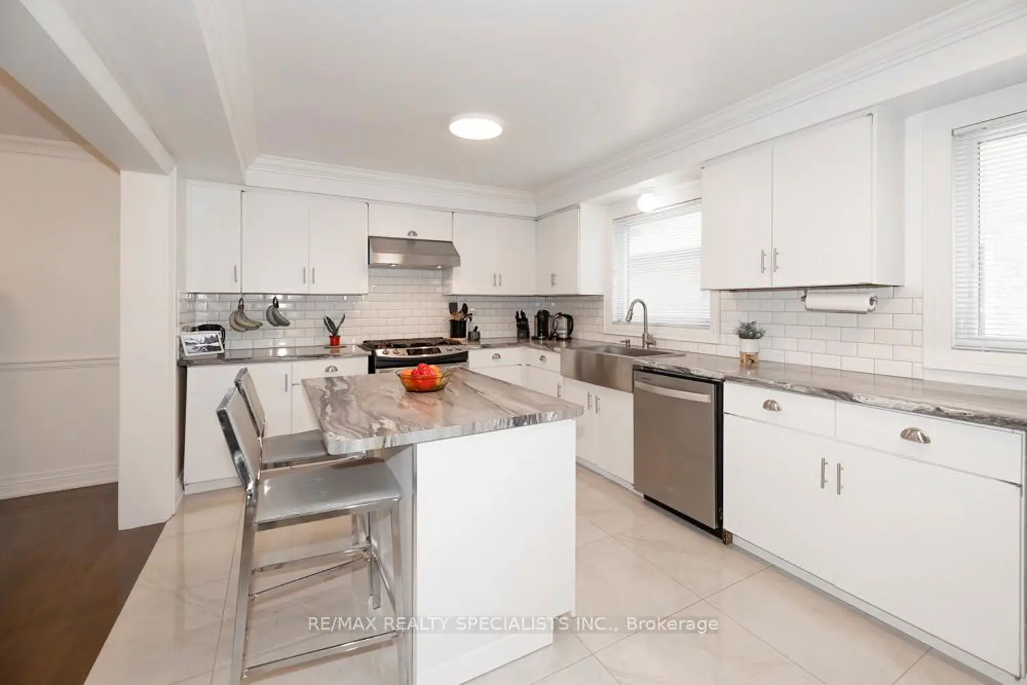 Additional image 13 of 77 Leander Street