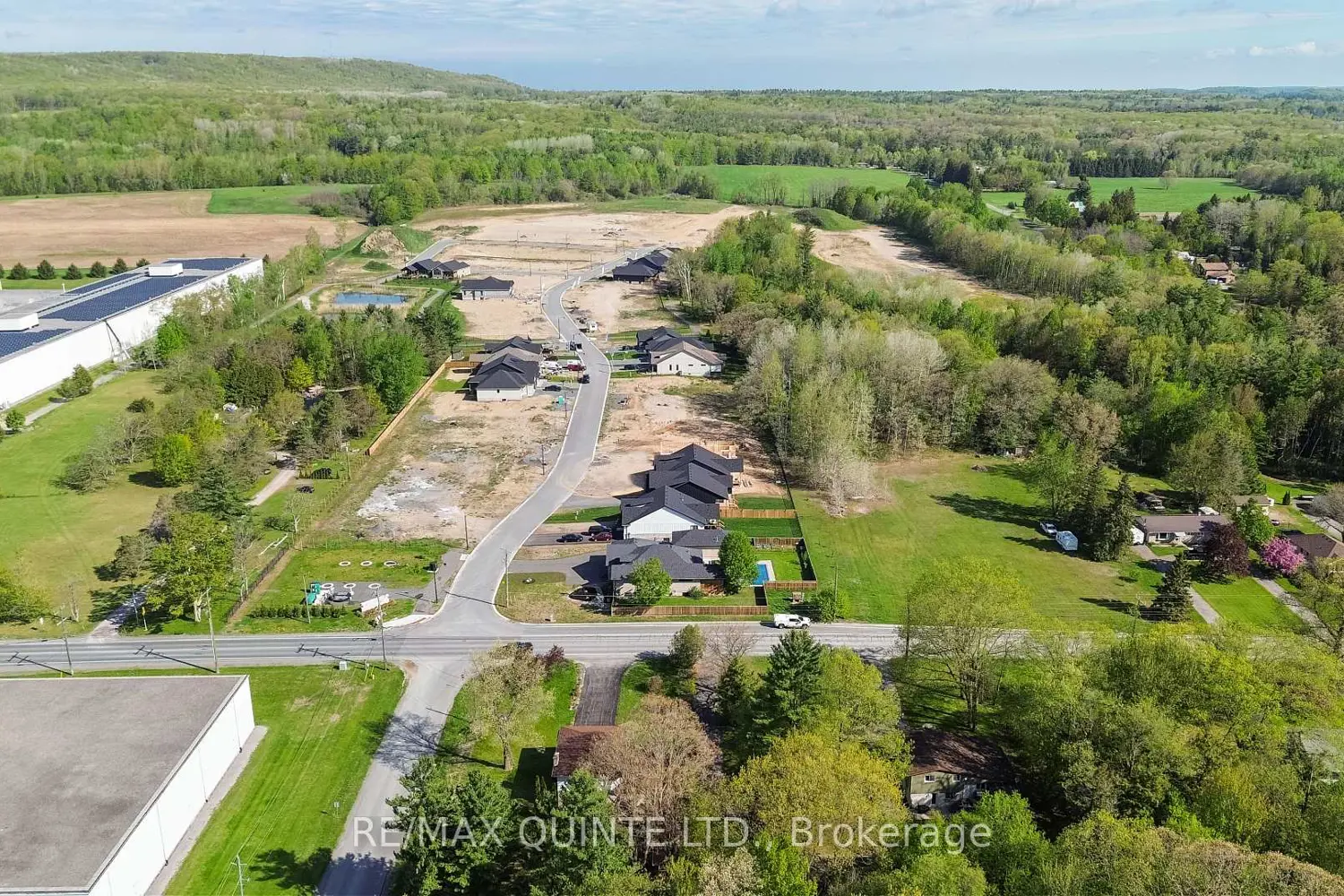 Additional image 3 of 8 Deerview Drive