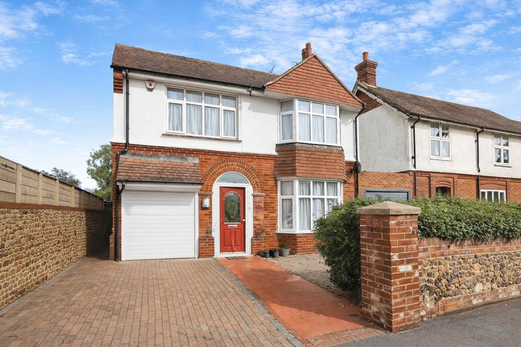 4 bed detached house for saleAvebury Avenue, Ramsgate CT11