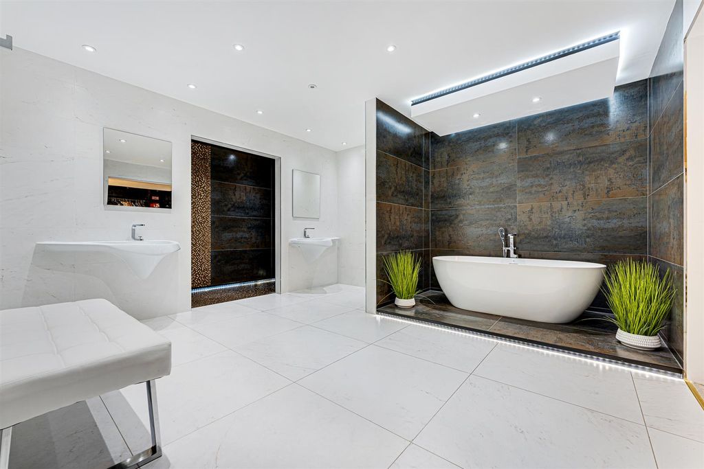 Additional image 51 of 5 bed detached house for saleMassams Lane, Formby L37