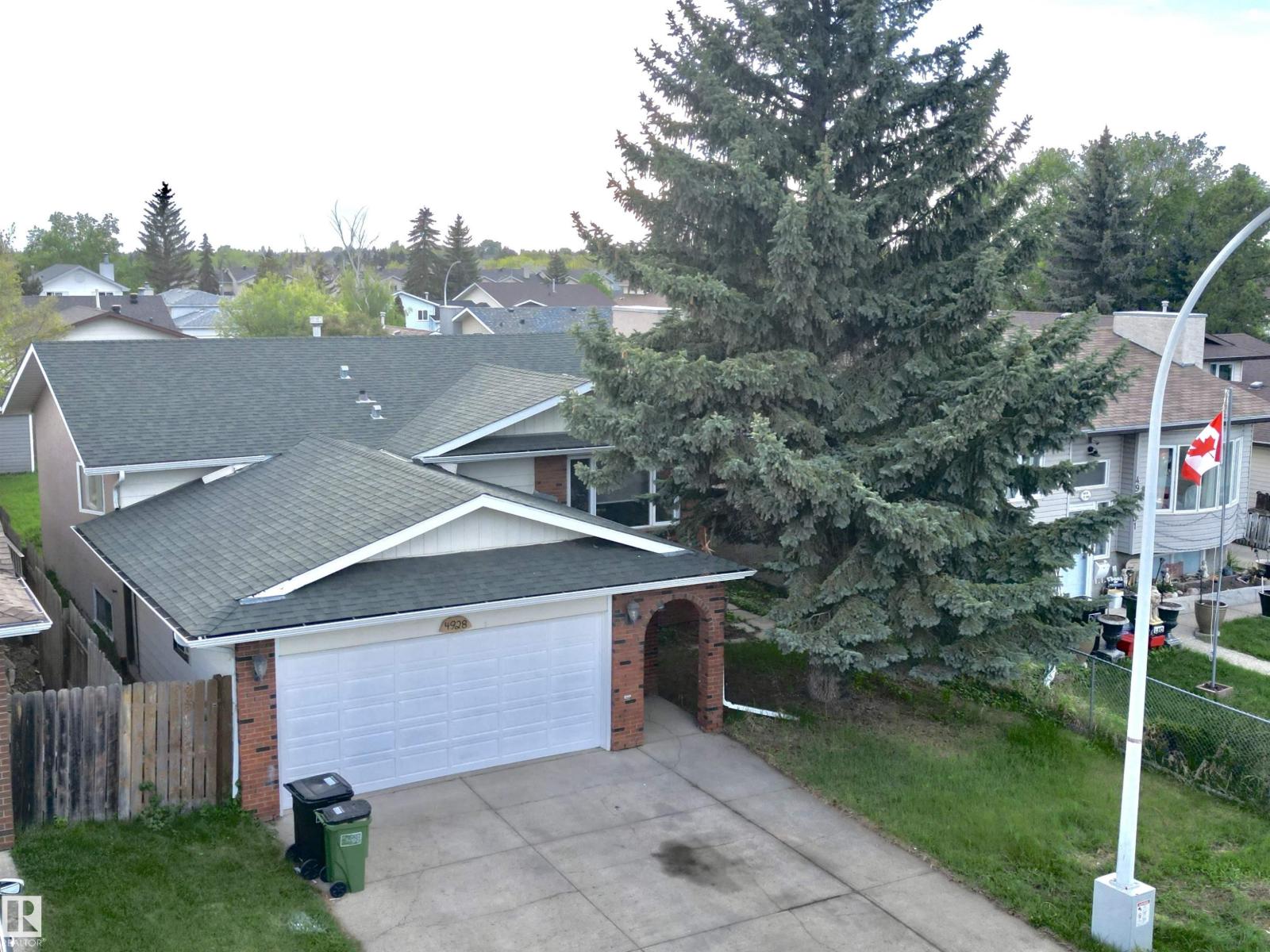 Additional image 3 of 4928 31 Avenue NW, Edmonton, AB, T6L5H6