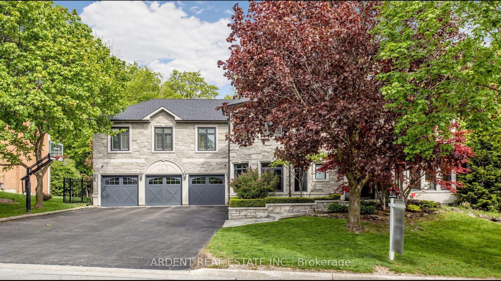 156 Willow Farm Lane, Aurora, ON, L4G 6K5