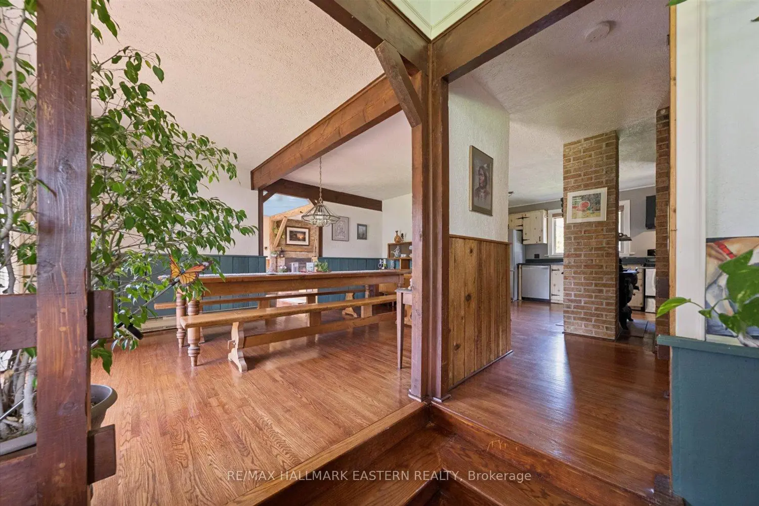 906 Mount Horeb Road