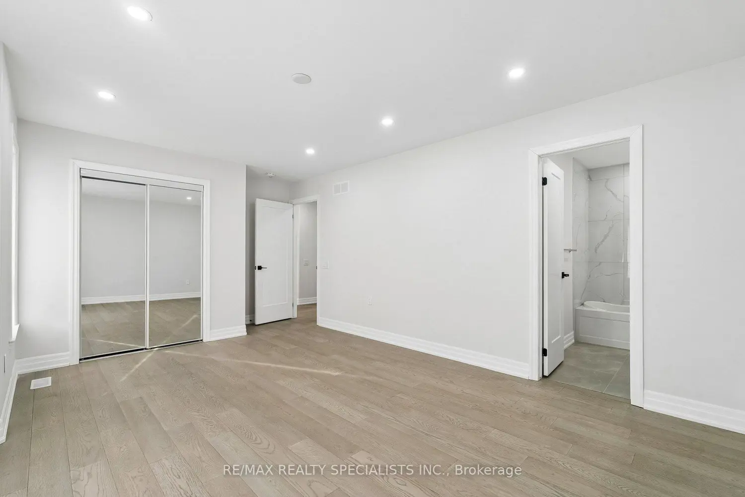 Additional image 11 of 44 Albert Street