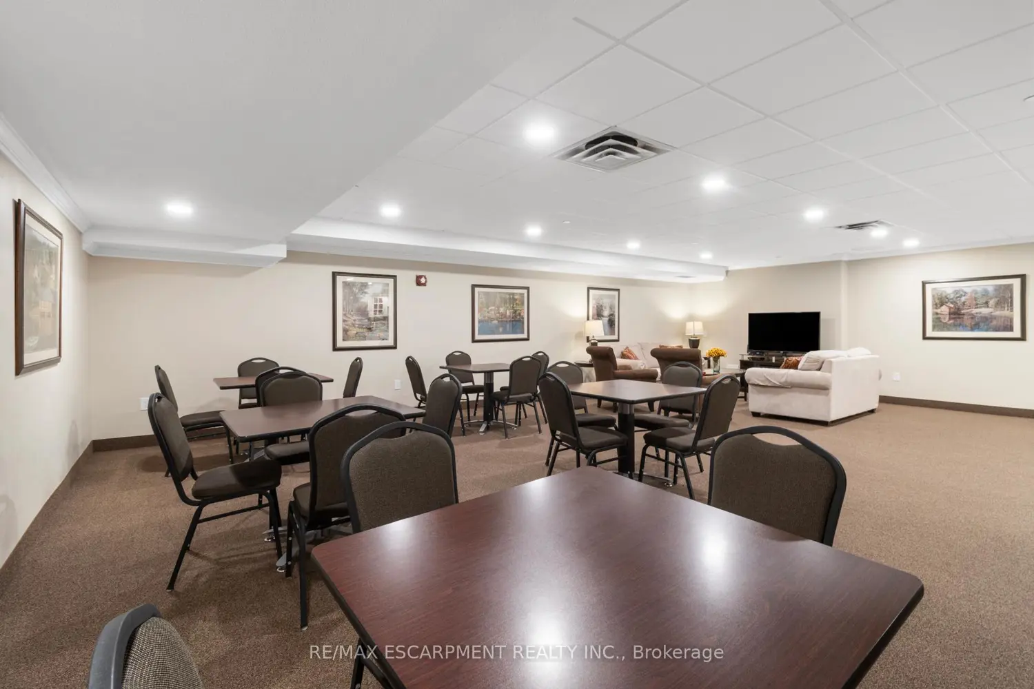 Additional image 10 of 5070 Pinedale Avenue 302