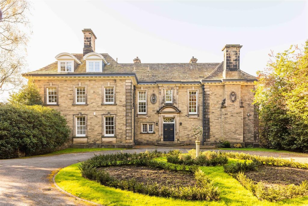 3 bed flat for saleFlat 2 Athill Court, St. Helens Lane, Adel LS16
