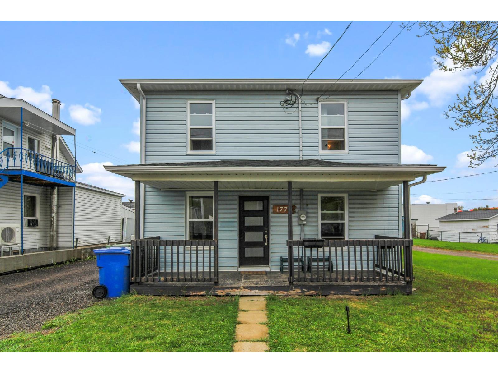 1770 Rue Poirier